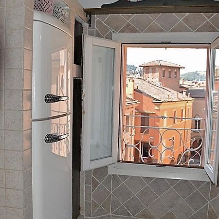 Apartament Mansarda Teatro Duse Centro Bolonia Zewnętrze zdjęcie